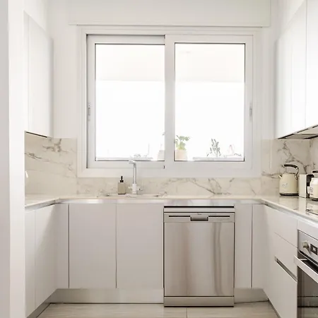 Yamas Urban Living Platinum 77 Penthouse