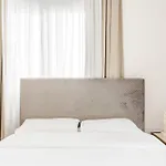 Yamas Urban Living Stayone Suites Appartamento *