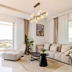 公寓 Yamas Urban Living Platinum 77 Penthouse *