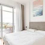 Yamas Urban Living Platinum 77 Penthouse