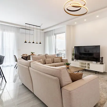 아파트 Yamas Urban Living Zakaki Pool Penthouses & 레메소스
