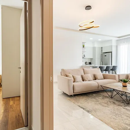 아파트 Yamas Urban Living Zakaki Pool Penthouses &