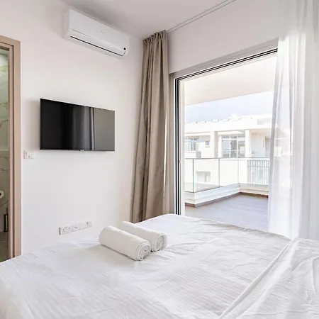 아파트 Yamas Urban Living Zakaki Pool Penthouses & *