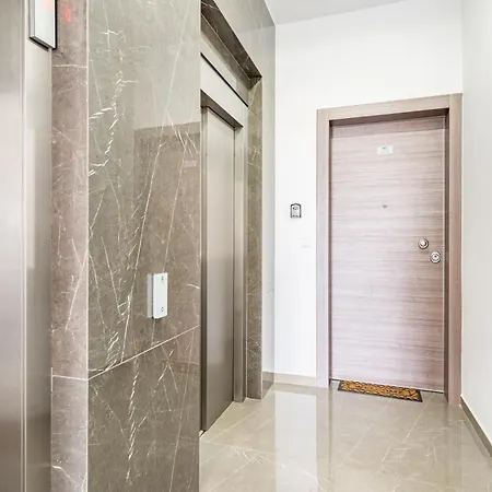 דירה Yamas Urban Living Zakaki Pool Penthouses & *