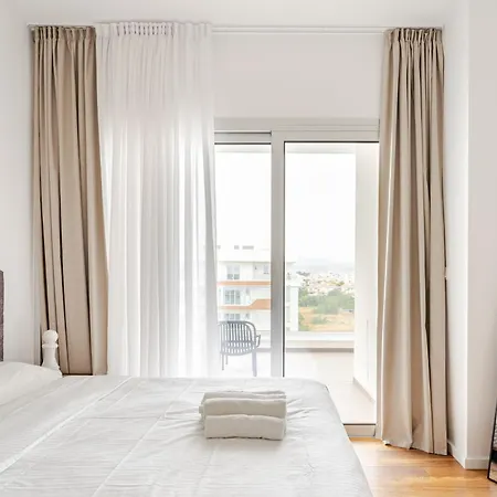 Yamas Urban Living Zakaki Pool Penthouses & 아파트 *