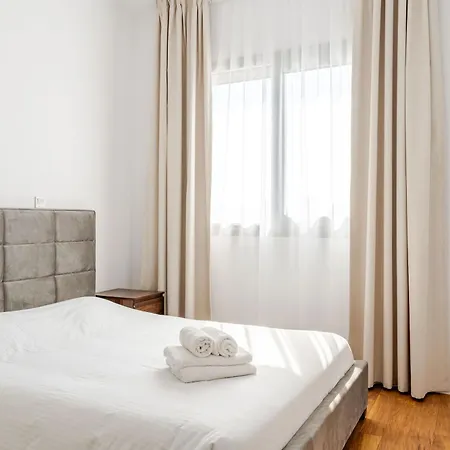 아파트 Yamas Urban Living Zakaki Pool Penthouses & *