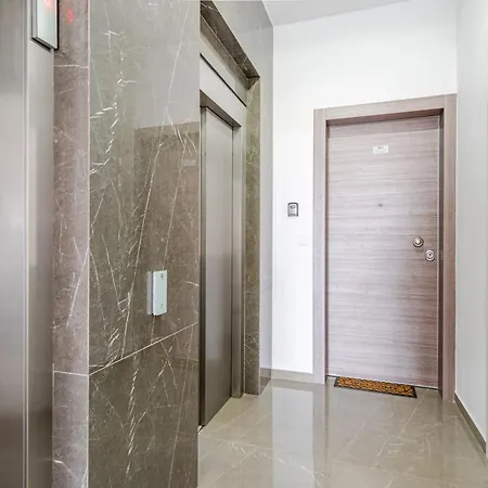Yamas Urban Living Zakaki Pool Penthouses & * 레메소스