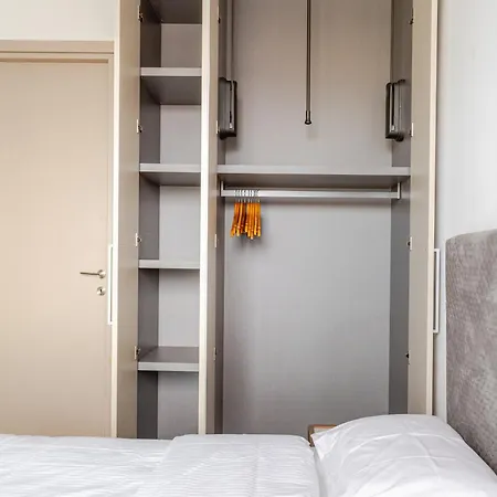 Yamas Urban Living Platinum 77 Penthouse 公寓 利马索尔