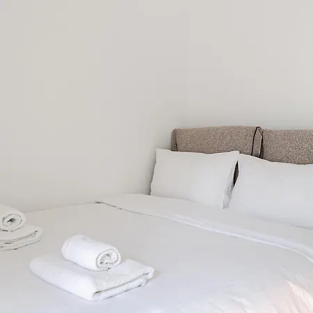 아파트호텔 Yamas Urban Living Stayone 레메소스