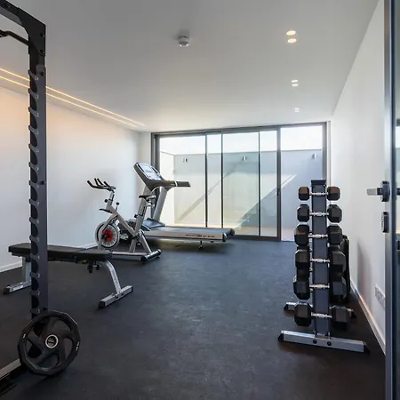 Yamas Urban Living Stayone 3* 레메소스