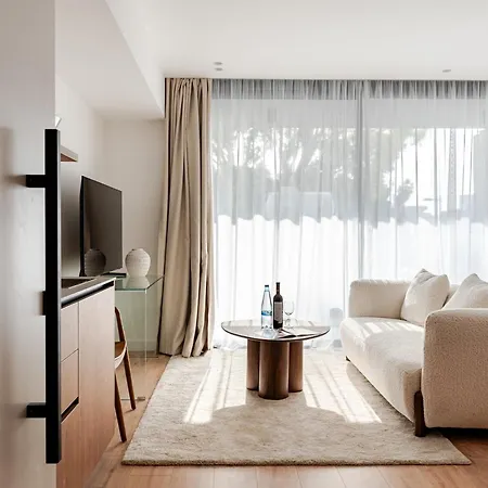 Yamas Urban Living Stayone 아파트호텔 레메소스