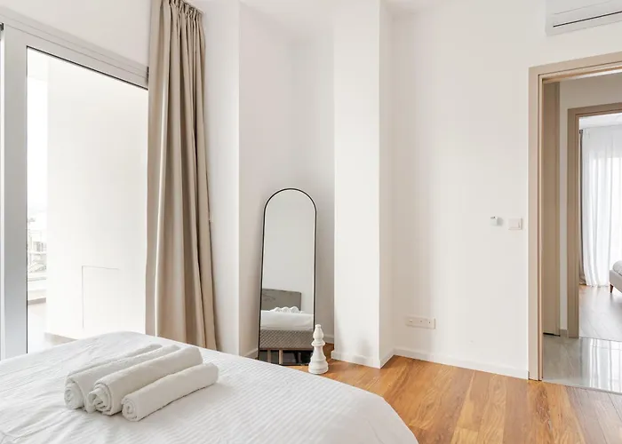 Apartamento Yamas Urban Living Platinum 77 Penthouse Limassol