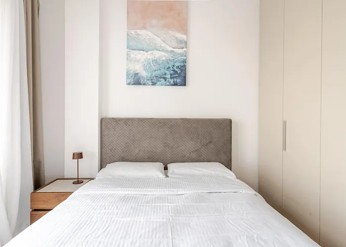 Yamas Urban Living Platinum 77 Penthouse