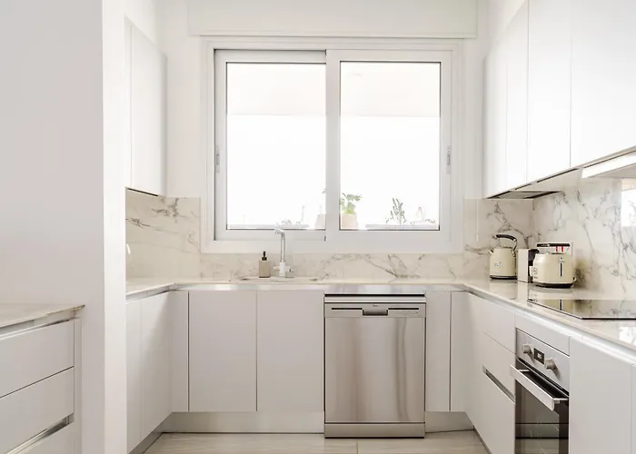 Yamas Urban Living Platinum 77 Penthouse